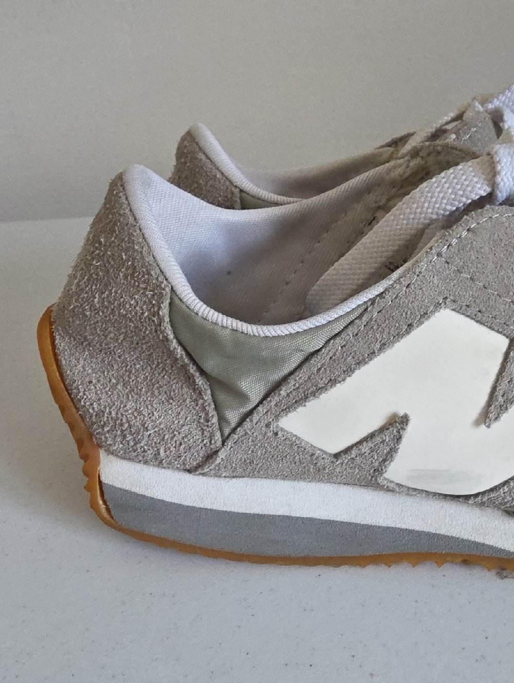 NEW BALANCE | Vintage Style U320 sneakers grey suede Sz 5 - Picture 4 of 5